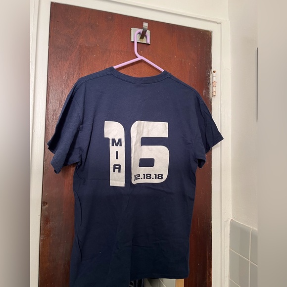 ❌SOLD❌ Navy Blue, Short Sleeve Tee, Size L. - Picture 4 of 4